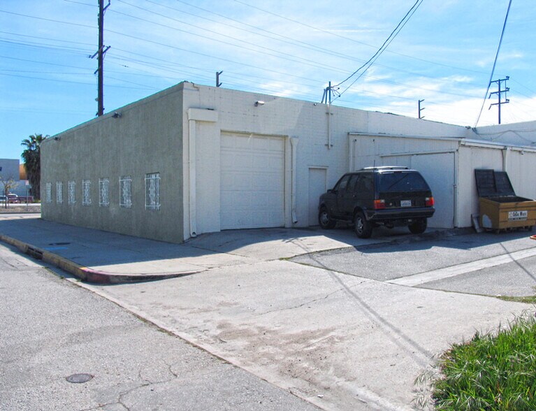 10731-10737 Chandler Blvd, North Hollywood, CA à louer - Photo de l’immeuble – Image 3 sur 7