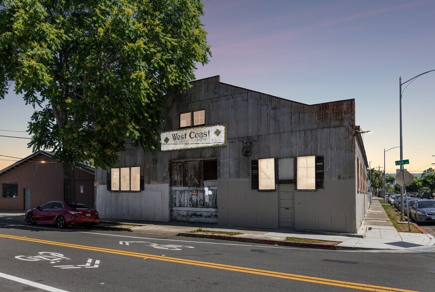 1194 Lick Ave, San Jose, CA à vendre - Photo de l’immeuble – Image 3 sur 23