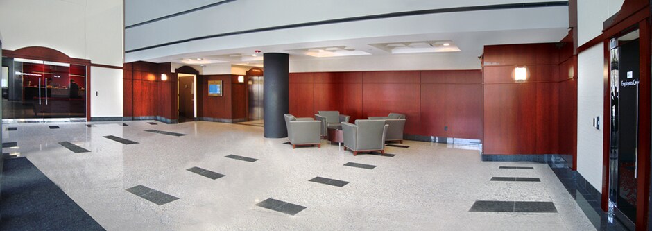 700 Veterans Memorial Hwy, Hauppauge, NY à louer - Photo de l’immeuble – Image 2 sur 5
