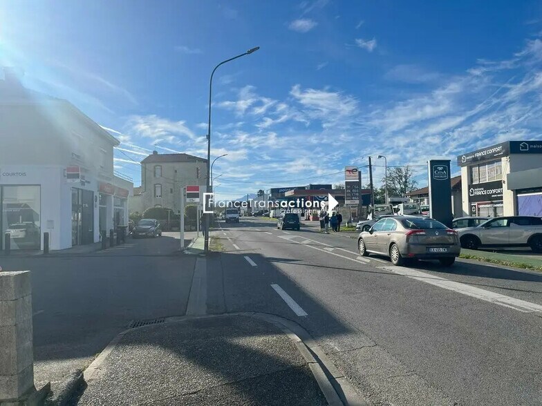 Local commercial dans Pamiers à louer - Photo de l’immeuble – Image 3 sur 4