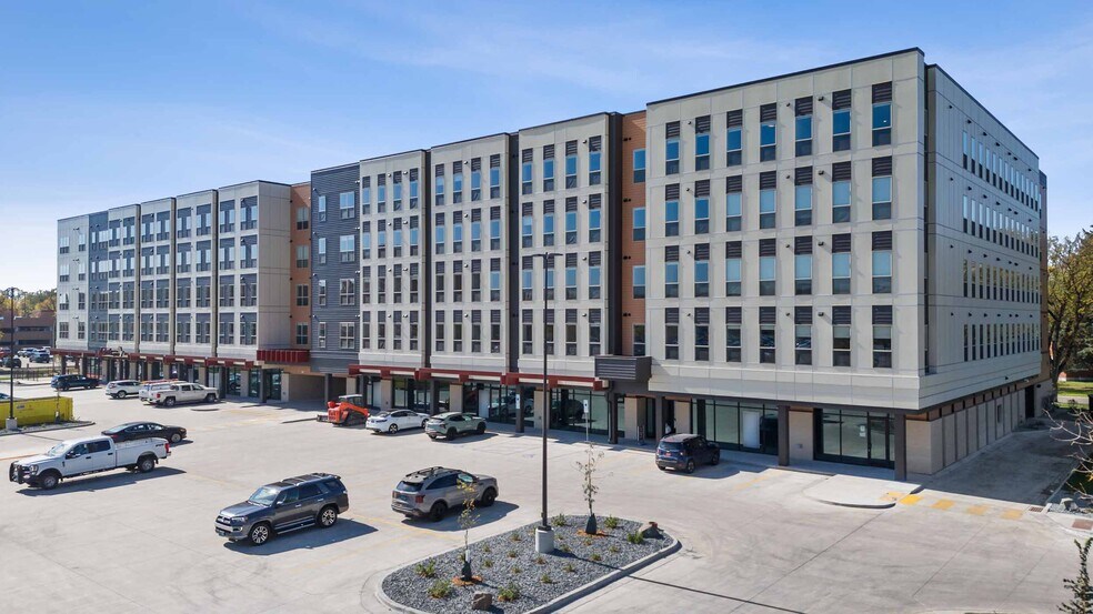 1621 University Dr S, Fargo, ND à louer - Photo de l’immeuble – Image 1 sur 9