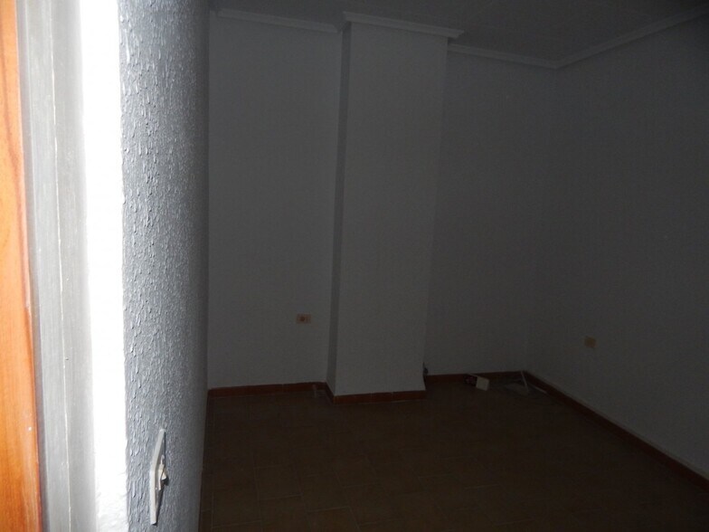 Bureau dans Ontinyent, Valencia à louer - Photo de l’immeuble – Image 3 sur 8