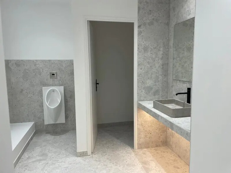 47 Bis Rue Des Vinaigriers, Paris à louer - Photo intérieure – Image 2 sur 34