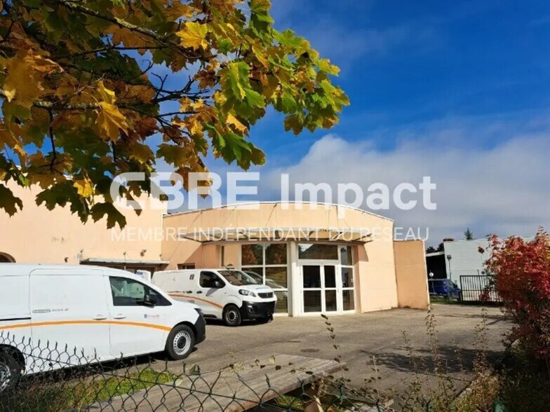 Local d’activités dans Ahuy à louer - Photo de l’immeuble – Image 2 sur 7