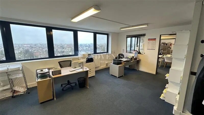 Bureau dans Joinville-le-Pont à louer - Photo de l’immeuble – Image 3 sur 5