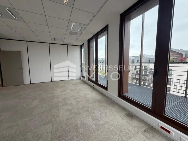 Bureau dans Montévrain à louer - Photo de l’immeuble – Image 2 sur 5