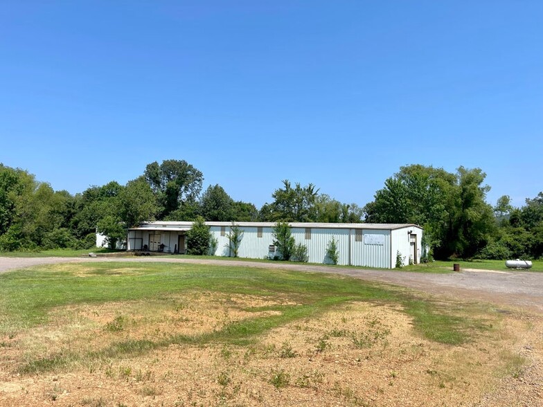 40 Bradley Cove rd, Russellville, AR à vendre - Photo de l’immeuble – Image 2 sur 25