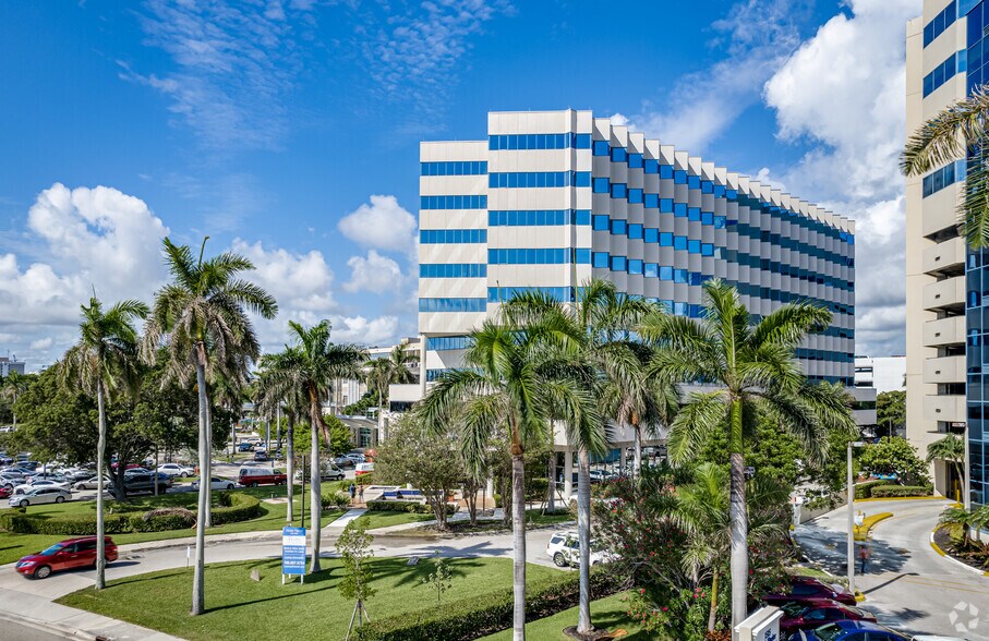 1411 N Flagler Dr, West Palm Beach, FL à louer - Photo de l’immeuble – Image 3 sur 10