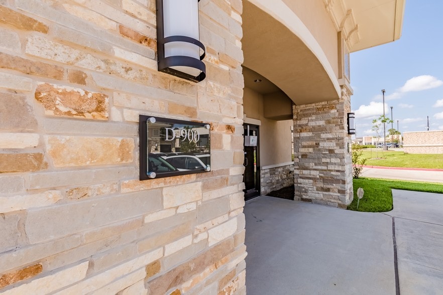 25420 Kuykendahl Rd, Tomball, TX à vendre - Photo de l’immeuble – Image 3 sur 36