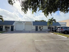 1052-1090 NW 53rd St, Fort Lauderdale, FL à louer Photo de l’immeuble– Image 1 sur 8