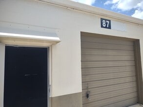 4745 126th Ave N, Clearwater, FL à louer Photo intérieure– Image 1 sur 4