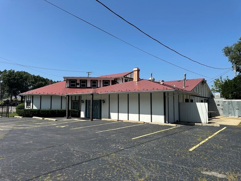220 Rand Rd, Lakemoor, IL à louer - Photo de l’immeuble – Image 2 sur 15
