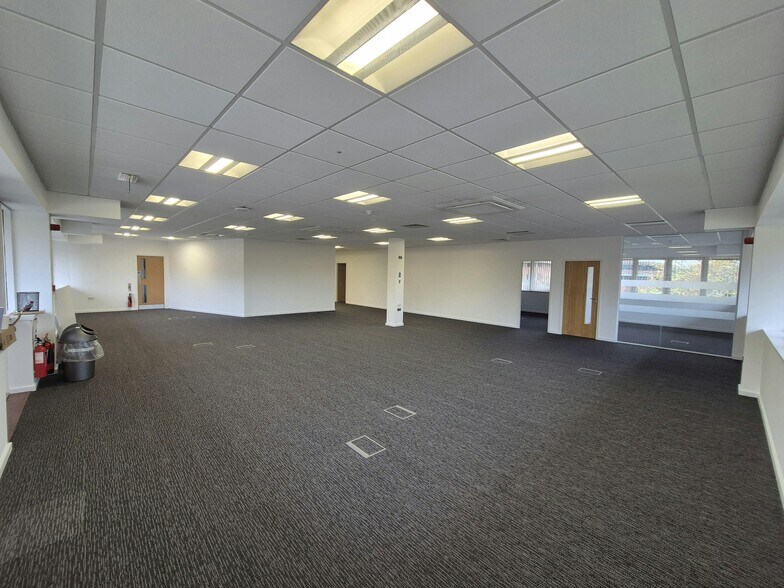 31-49 Caldecotte Lake Dr, Milton Keynes à louer - Photo intérieure – Image 3 sur 17