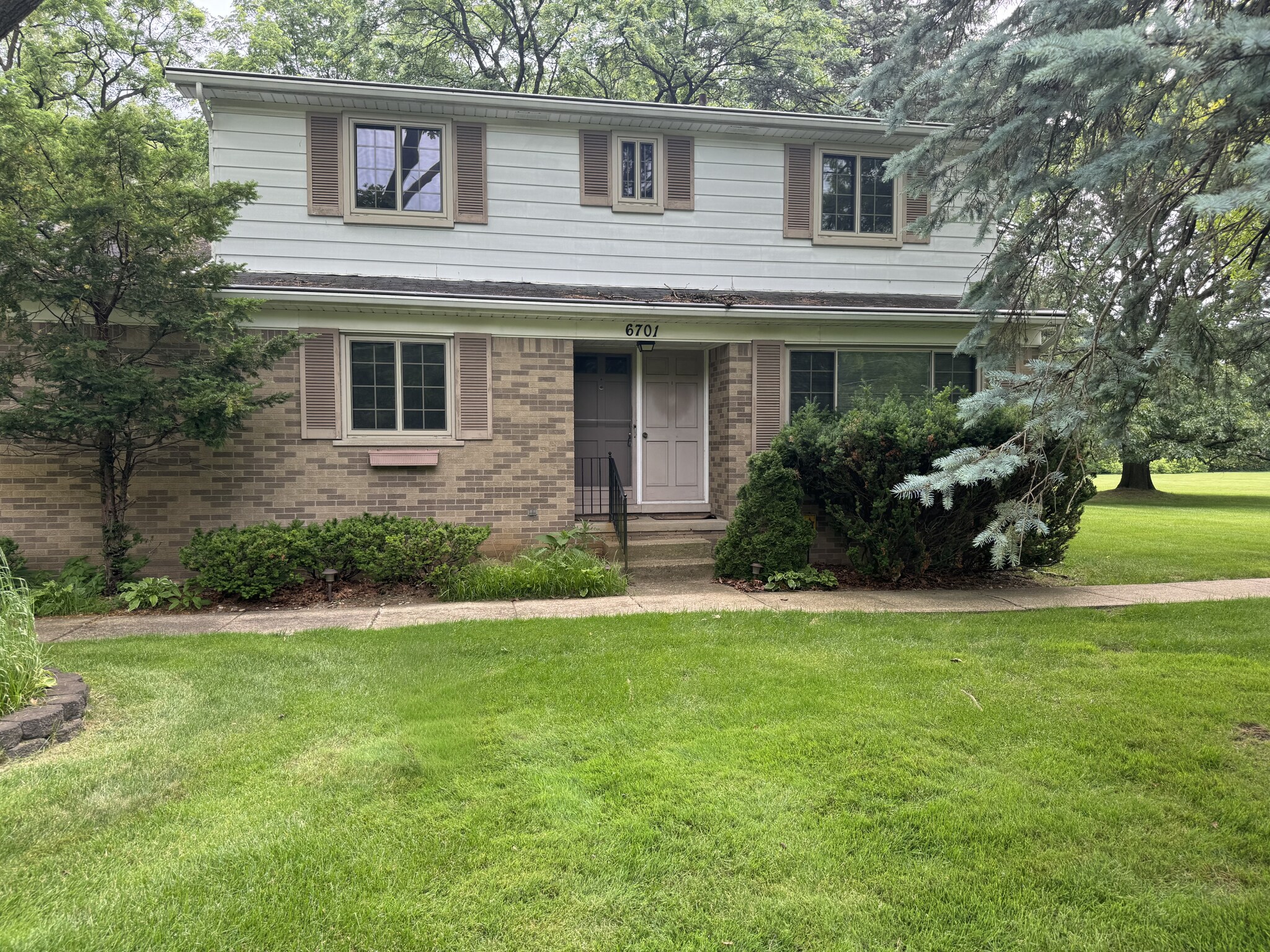 6701 Franklin Rd, Bloomfield Hills, MI à vendre Photo principale– Image 1 sur 3