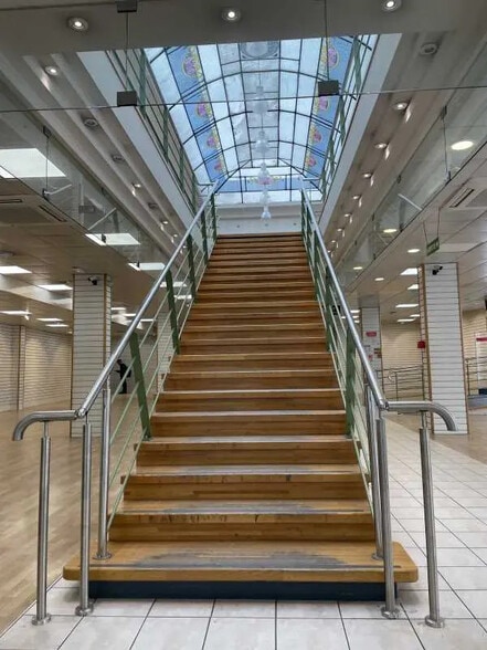 Local commercial dans Soissons à louer - Photo de l’immeuble – Image 2 sur 6