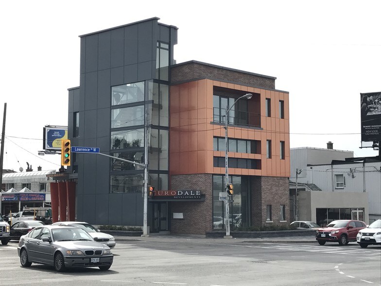 1189 W Lawrence Ave, Toronto, ON à louer - Photo principale – Image 1 sur 1