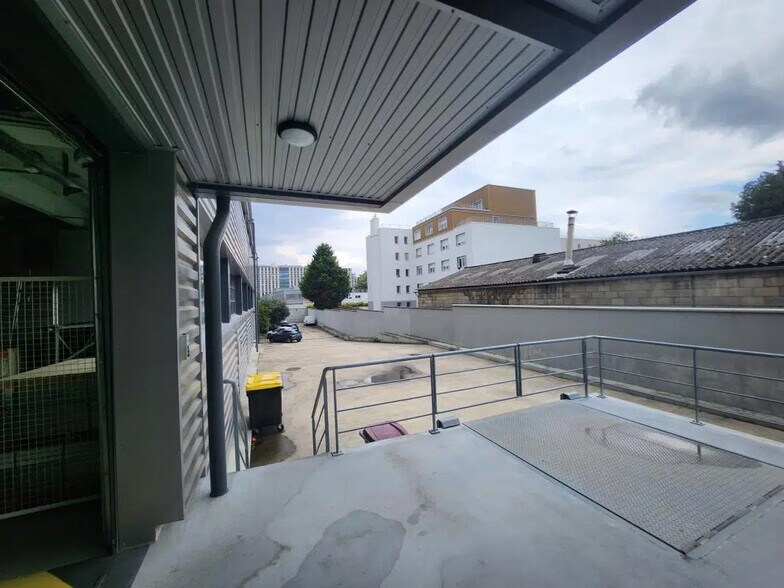 Bureau dans Bezons à louer - Photo de l’immeuble – Image 1 sur 12