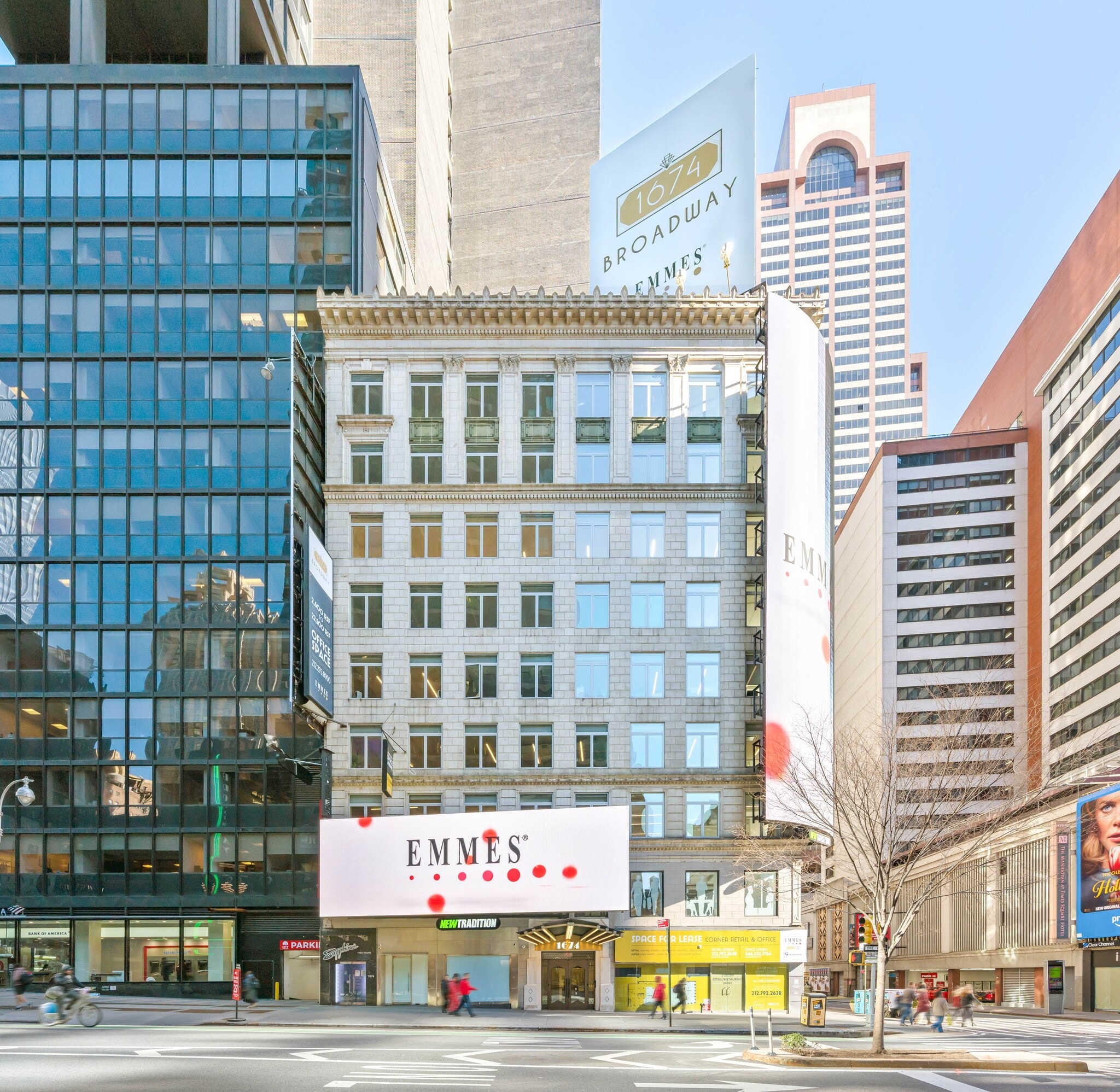 1674 Broadway, New York, NY à louer Photo principale– Image 1 sur 13