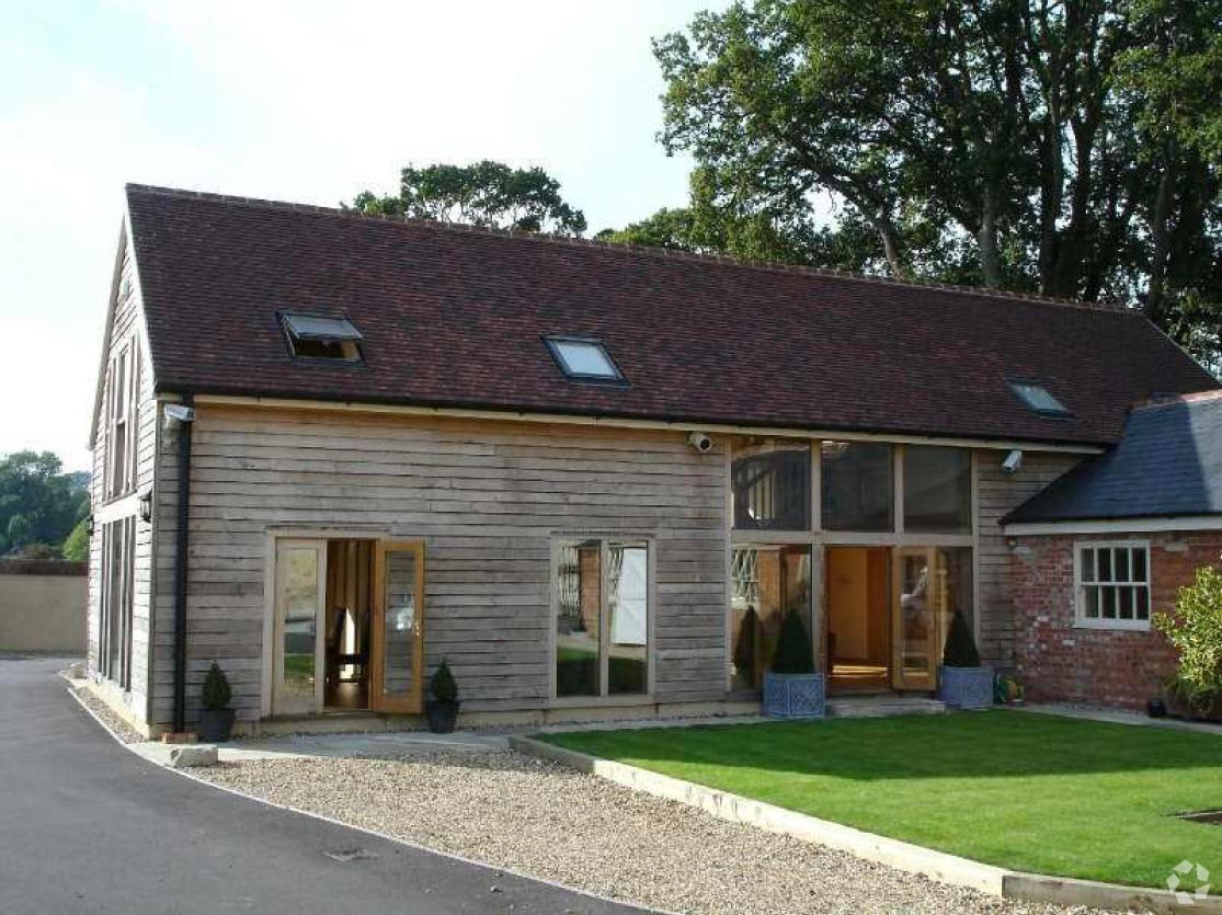 Renshaw Barns portefeuille de 2 biens à vendre sur LoopNet.fr Photo principale– Image 1 sur 3