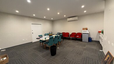 99-205 Moanalua Rd, Aiea, HI à louer Photo intérieure– Image 2 sur 21