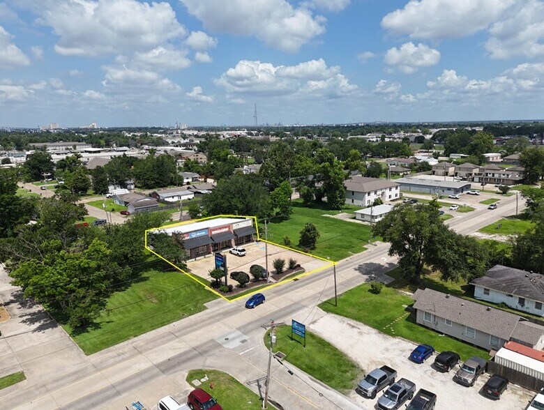 3600 Common St, Lake Charles, LA à louer - Photo de l’immeuble – Image 3 sur 3
