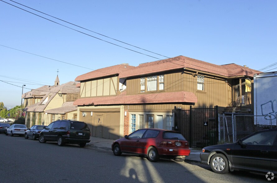 3031-3051 Adeline St, Berkeley, CA à louer - Photo de l’immeuble – Image 3 sur 5