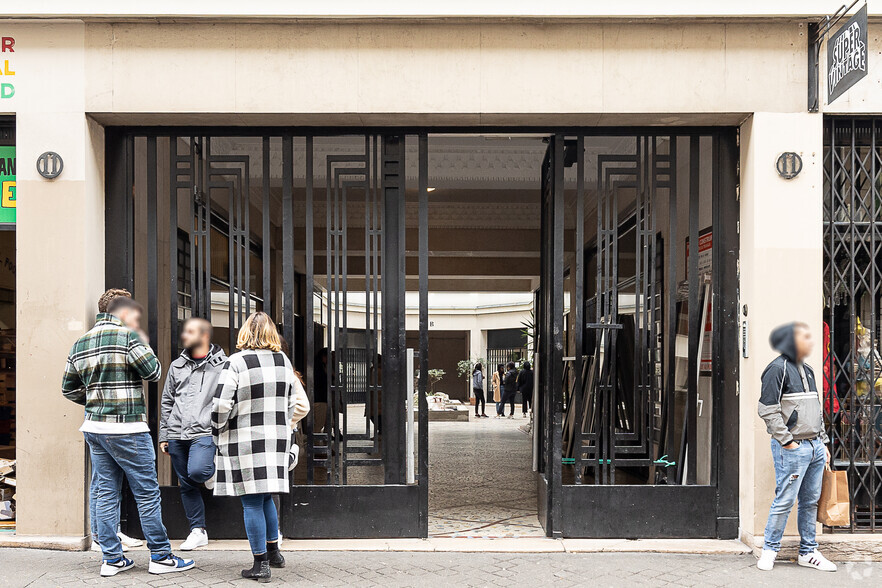 11 Rue Des Petites Ecuries, Paris à louer - Photo de l’immeuble – Image 3 sur 3