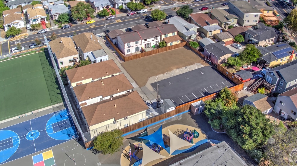 1049 43rd St, Emeryville, CA à vendre - Aérien – Image 2 sur 15