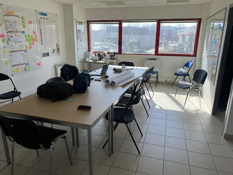 Local d’activités dans Orvault à louer - Photo intérieure – Image 3 sur 10