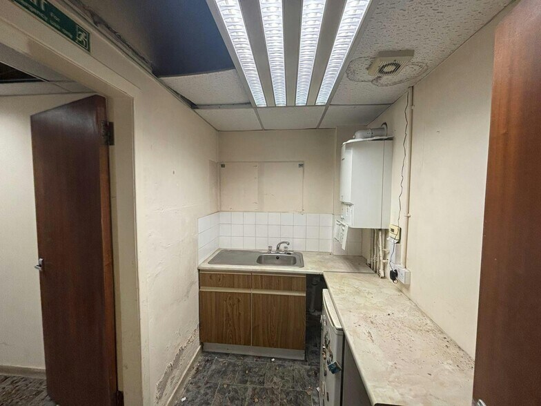 263-265 Main St, Wishaw à vendre - Photo de l’immeuble – Image 3 sur 4