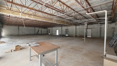 7443-7495 N University Dr, Tamarac, FL à louer Photo intérieure– Image 2 sur 2