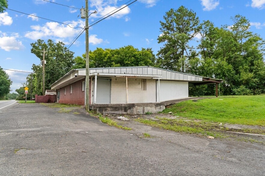 1402 Riverbend Rd, Dalton, GA à vendre - Photo de l’immeuble – Image 2 sur 23