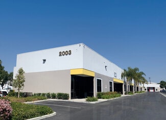 Plus de détails pour 2003 Raymer Ave, Fullerton, CA - Industriel/Logistique à louer