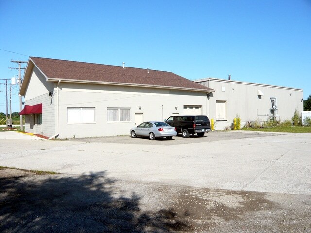 4865 Carpenter Rd, Ypsilanti, MI à vendre - Photo de l’immeuble – Image 3 sur 18
