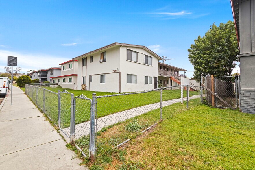 1760 Cordova St, Pomona, CA à vendre - Photo de l’immeuble – Image 3 sur 17