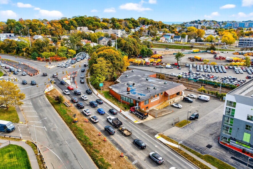 570 Revere Beach Pky, Revere, MA à vendre - Photo de l’immeuble – Image 1 sur 8