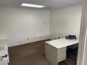 708 1st Ave, Rock Falls, IL à louer Photo intérieure– Image 2 sur 8