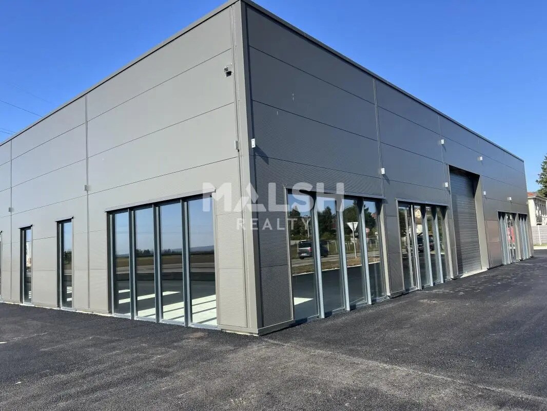 Local commercial dans La Côte-Saint-André à louer Photo de l’immeuble– Image 1 sur 6