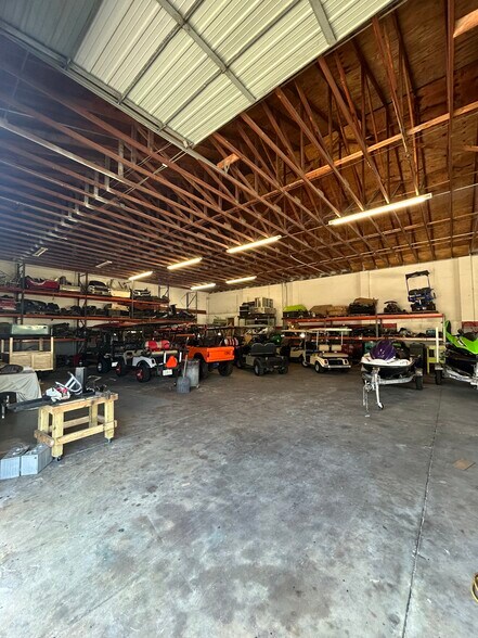 2800 S Nova Rd, Daytona Beach, FL à louer - Photo de l’immeuble – Image 2 sur 8
