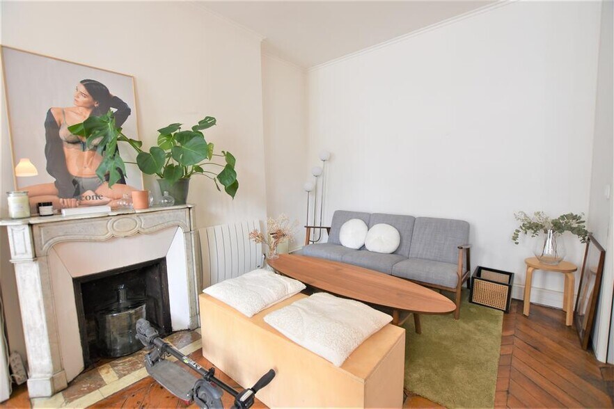 Bureau dans Paris à louer - Photo de l’immeuble – Image 2 sur 7