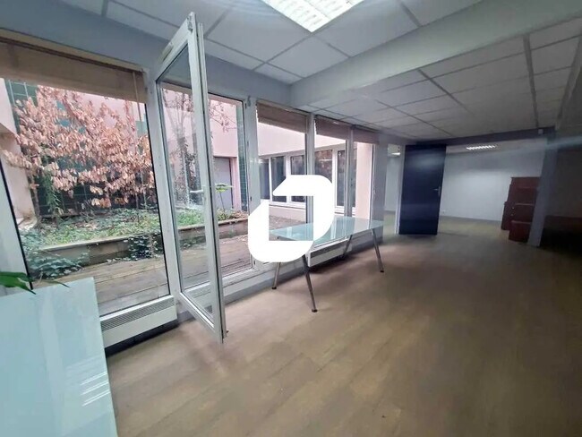 Plus de détails pour Bureau à louer