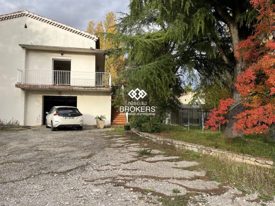 Local d'activités dans Livron-sur-Drôme à vendre Photo de l’immeuble– Image 1 sur 13