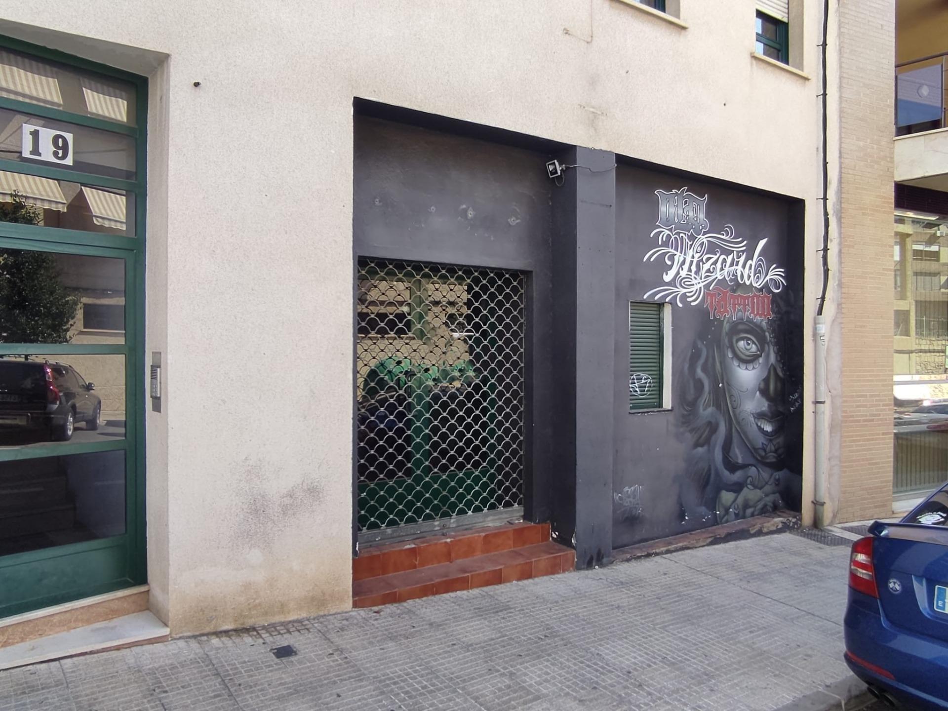 Local commercial dans Cáceres, Cáceres à louer Photo de l’immeuble– Image 1 sur 12