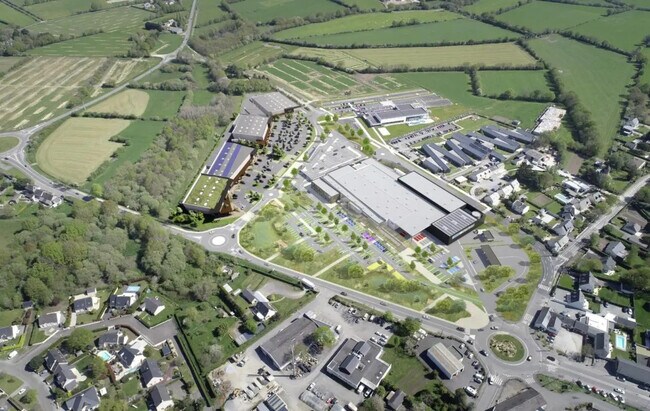 Plus de détails pour Local commercial à louer