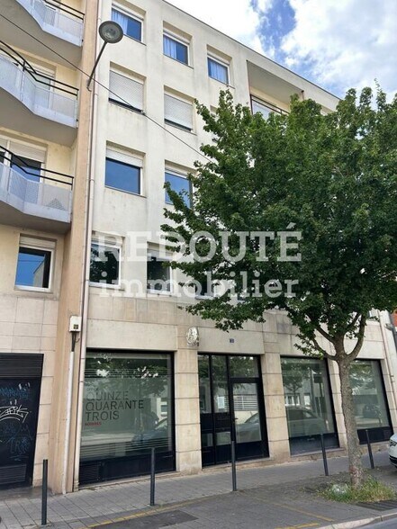 Bureau dans Reims à vendre - Photo de l’immeuble – Image 2 sur 11