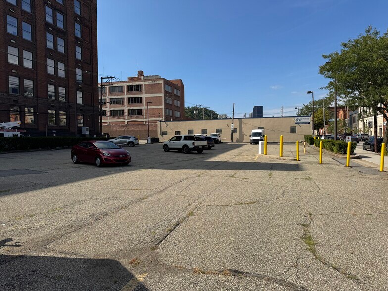 2828 Penn Ave, Pittsburgh, PA à vendre - Photo de l’immeuble – Image 3 sur 4