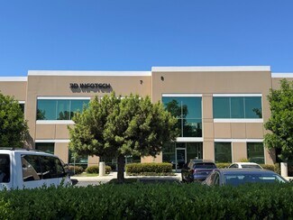 Plus de détails pour 5-11 Hubble Dr, Irvine, CA - Local d’activités à vendre