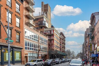 Plus de détails pour 48 Market St, New York, NY - Logement à vendre