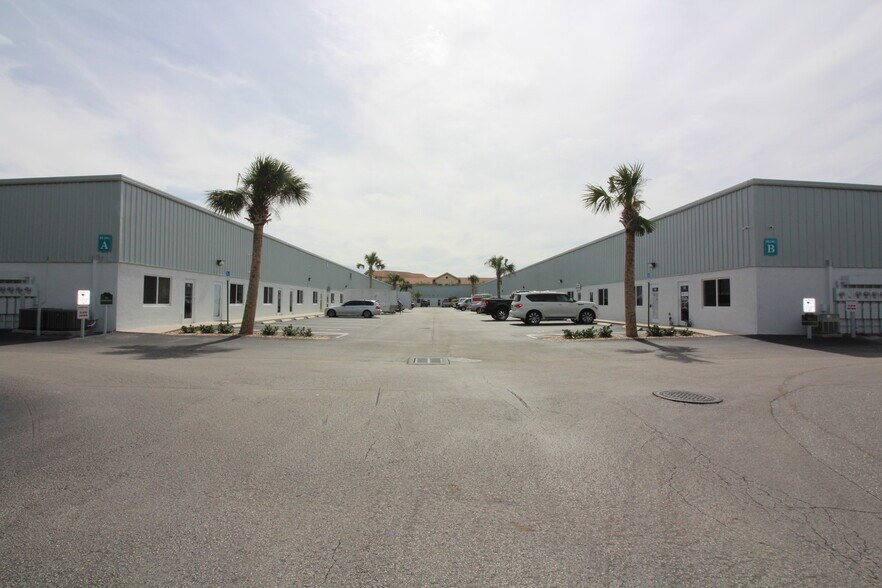 1312 Commerce Ln, Jupiter, FL à louer - Photo principale – Image 1 sur 10