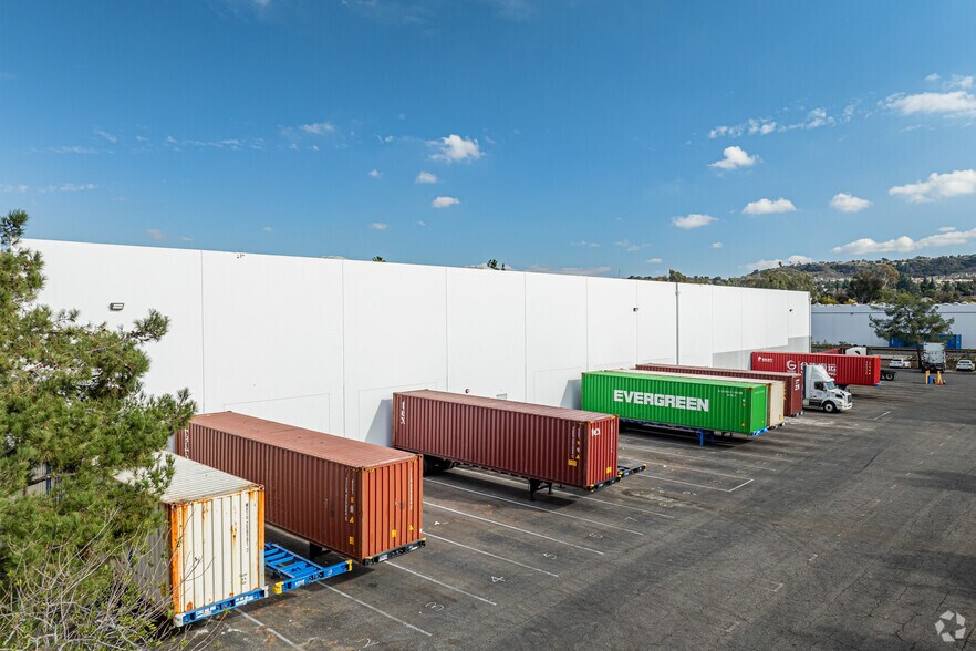 20002-20180 E Business Pky, City of Industry, CA à louer - Photo de l’immeuble – Image 3 sur 8